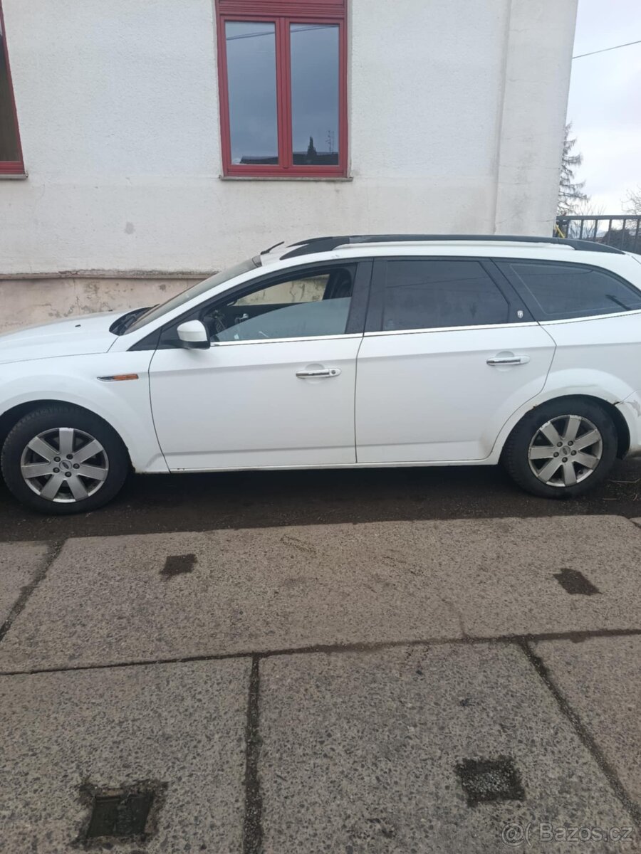 Prodám Ford Mondeo mk4 Ghia - 3