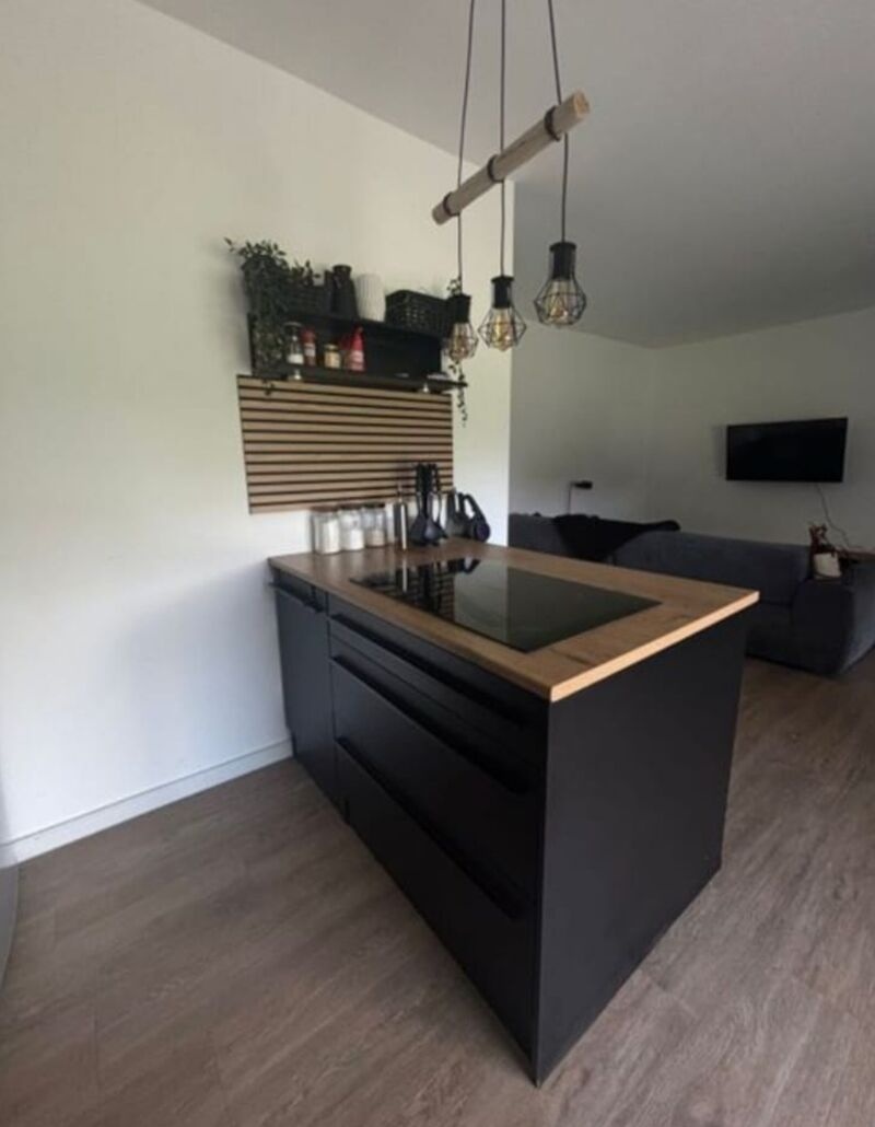 Moderní černá linka s ostrůvkem,6170 - 3