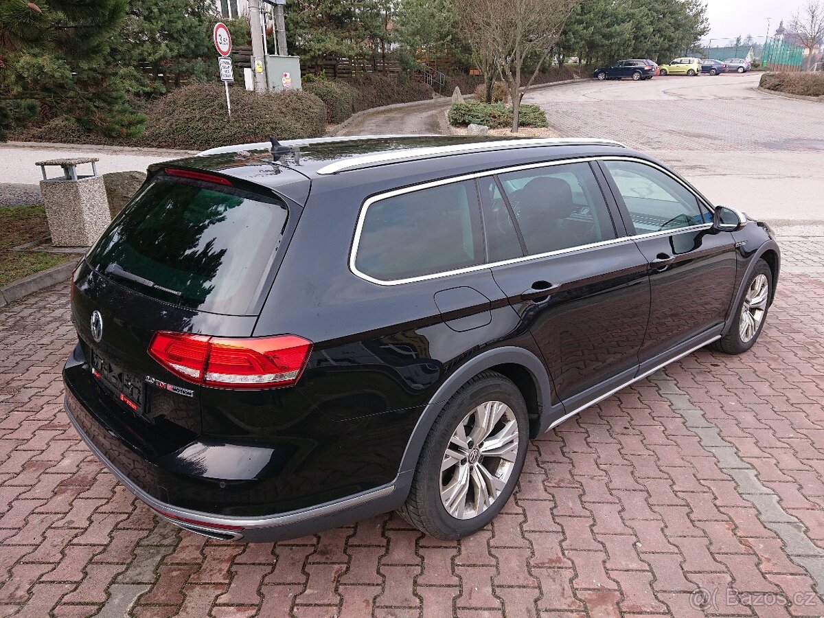 Volkswagen Passat Variant Alltrack 2.0 TDi 12/2016 - 3