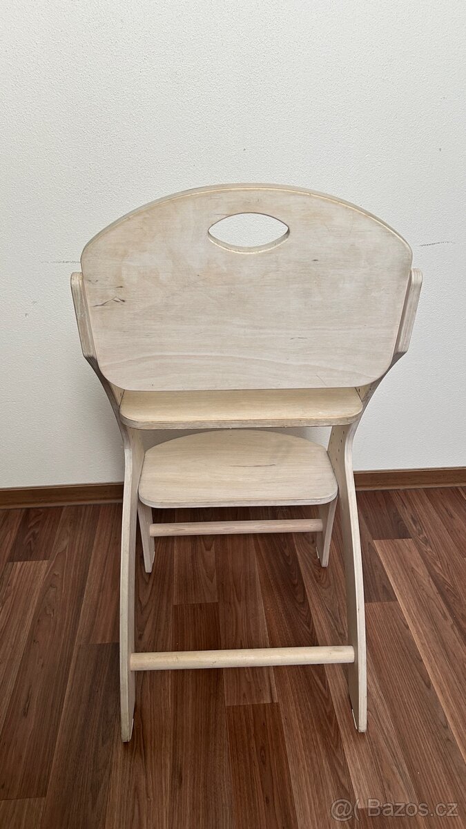 Roustoucí židle - 3