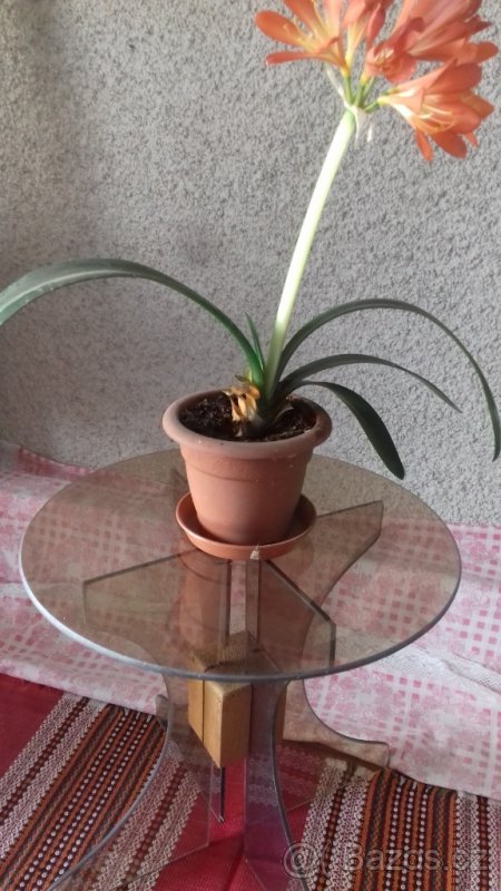 květinový stolek - 3