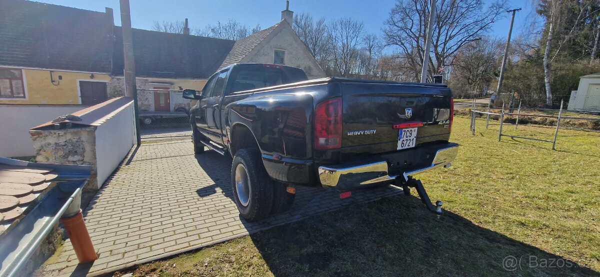 Dodga Ram 3500 Heavy Duty - 3