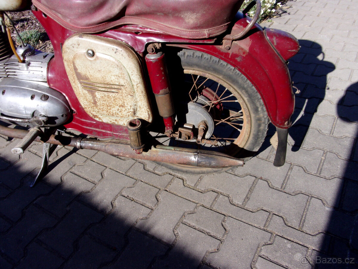 Jawa ČZ 175 - 3