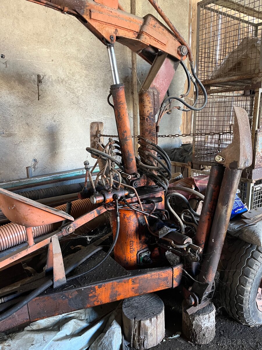 Nakladač UNHZ 500 - 3