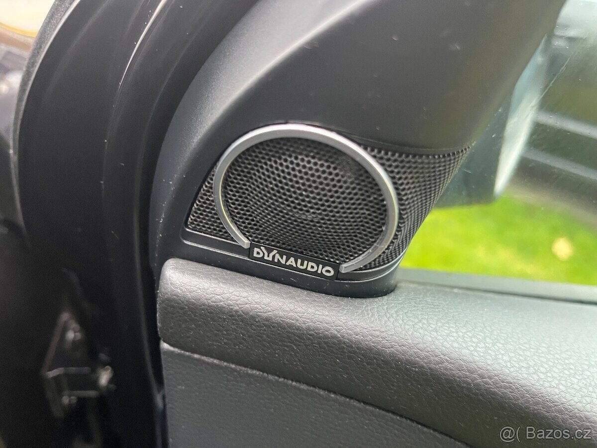 Volkswagen Golf 6 GTI 2.0 tsi DynAudio Xenon DCC kamera - 3