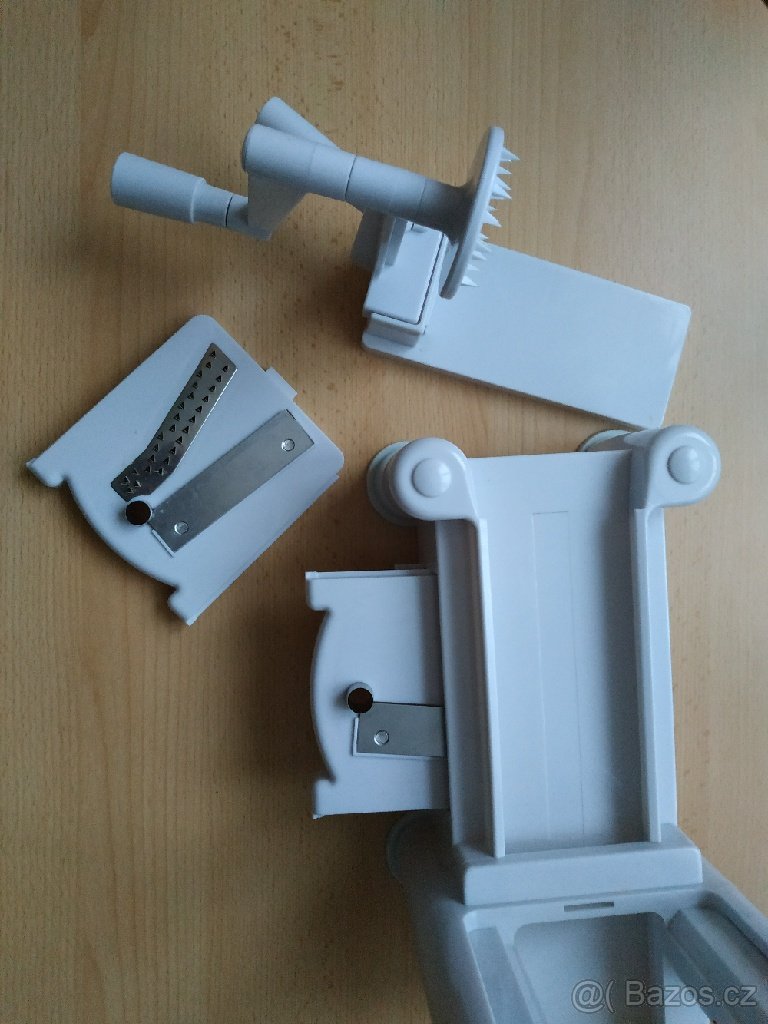 Spiralizer na zeleninu zn. Spiral Slicer - 3