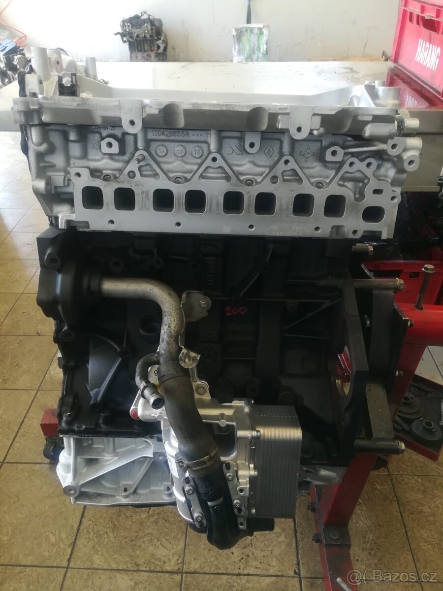 Spodek motoru 2.3 Dci M9R - 3