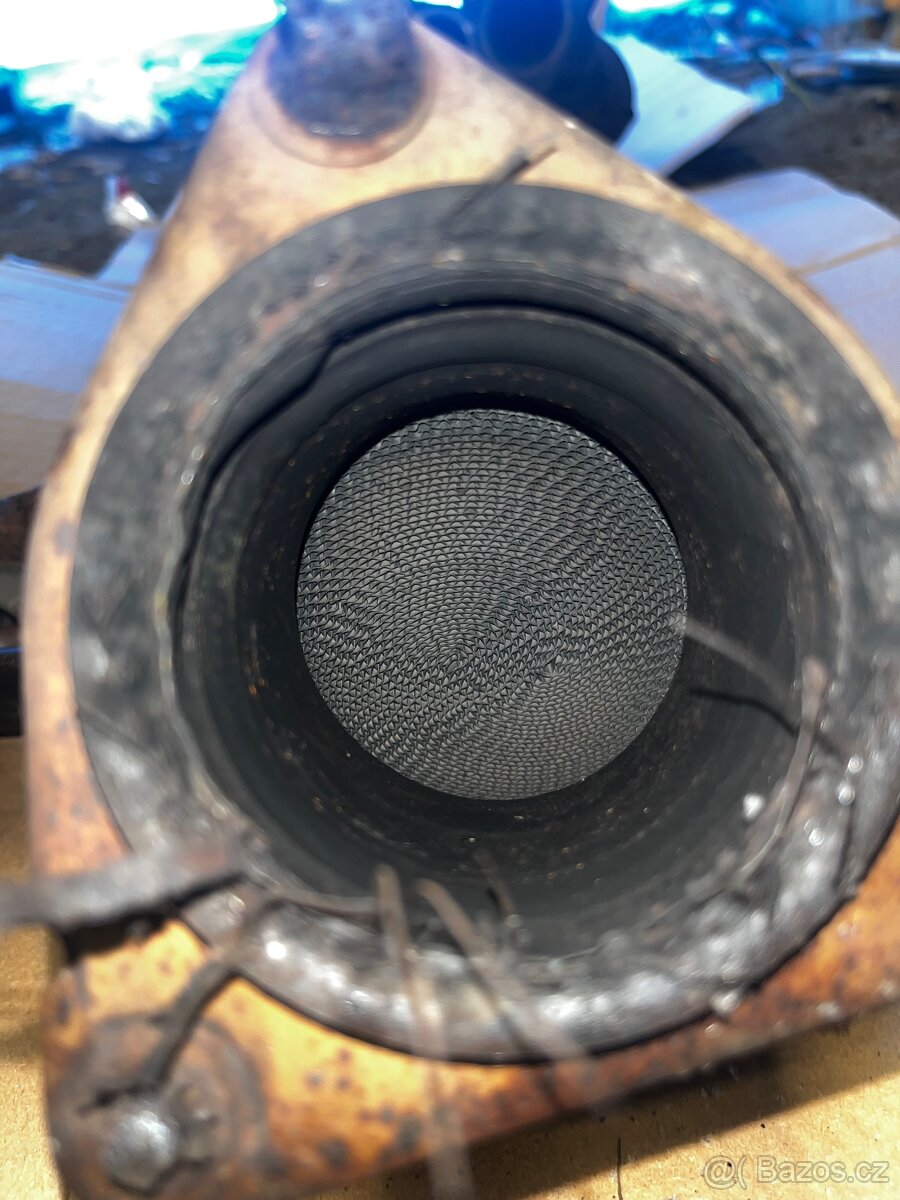 Katalyzátor vw touareg 3.2 2004 - 3