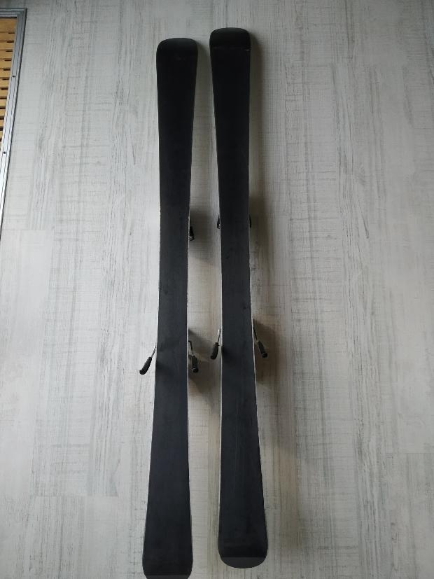 PRODÁM DĚTSKÉ LYŽE ELÁN délka 130cm - 3