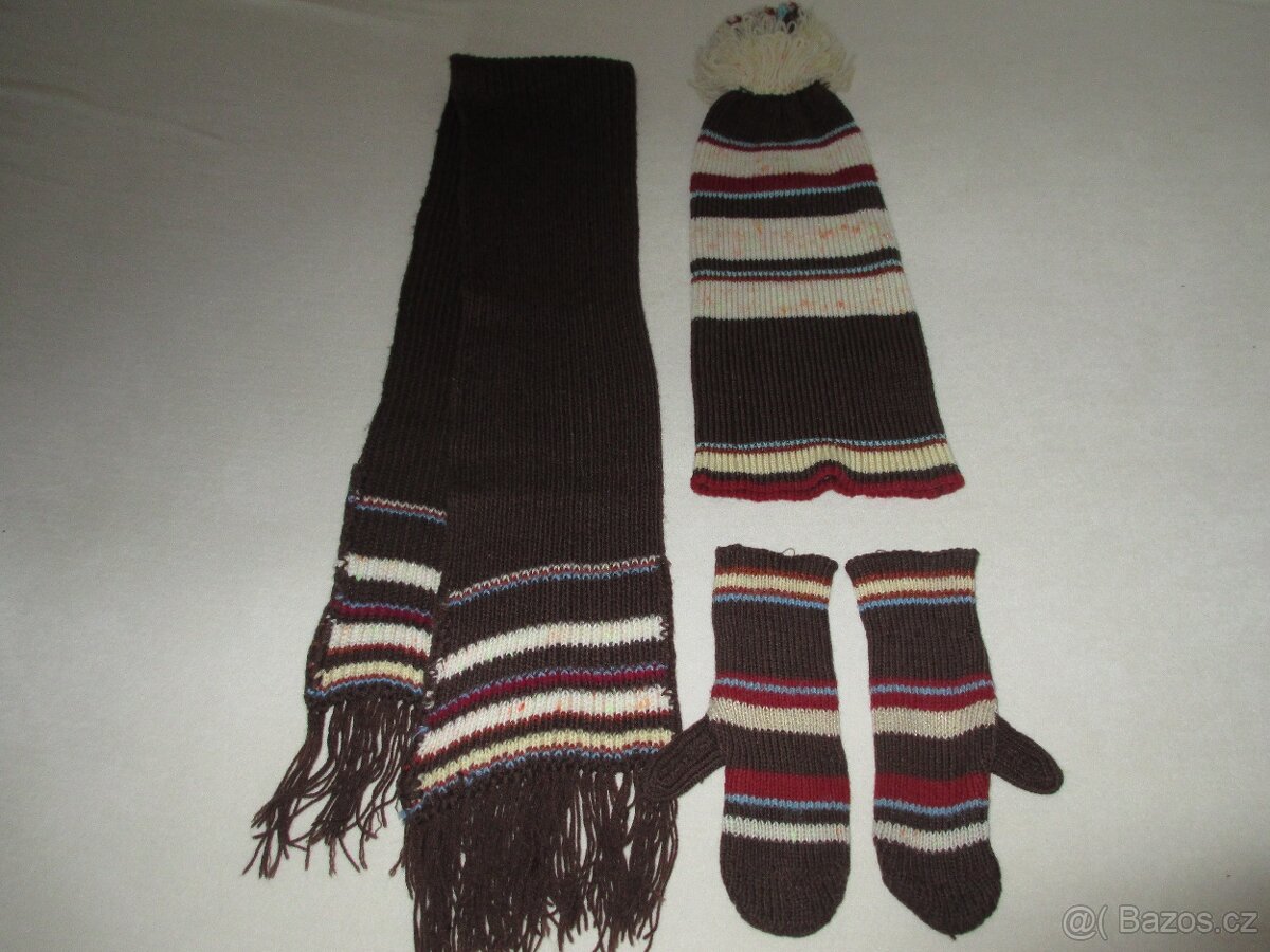 Pláštěnka, čepice, bačkory - 3