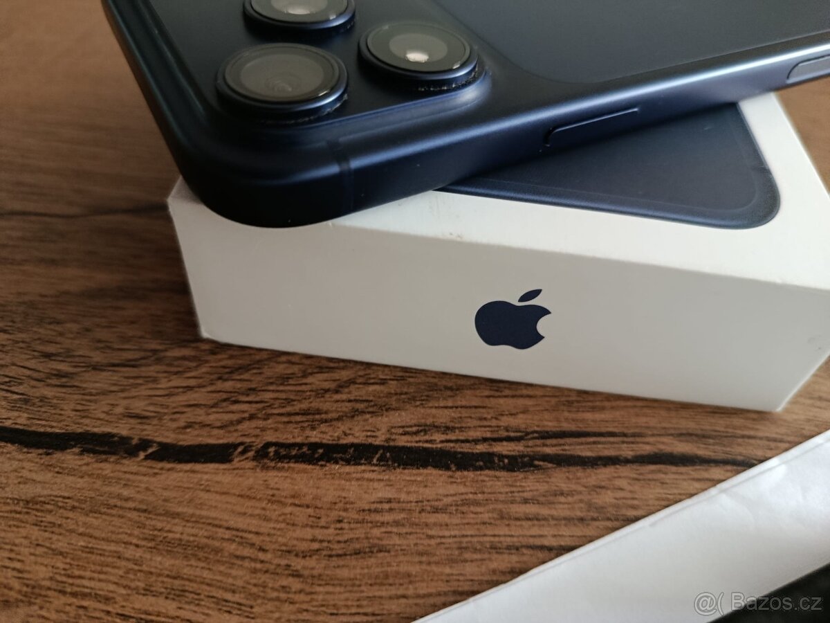 Apple iphone 17 Pro Max 256gb Modry - 3