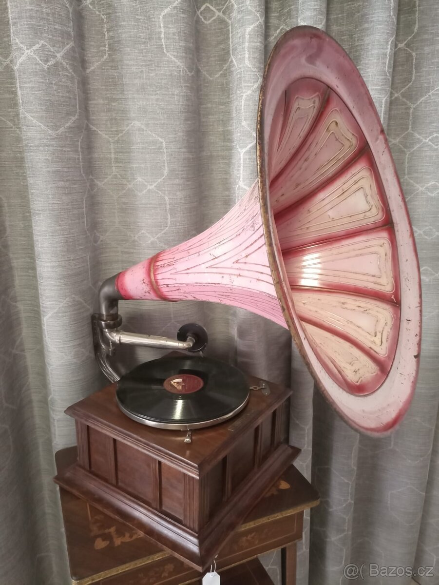 Gramofon s troubou - 3