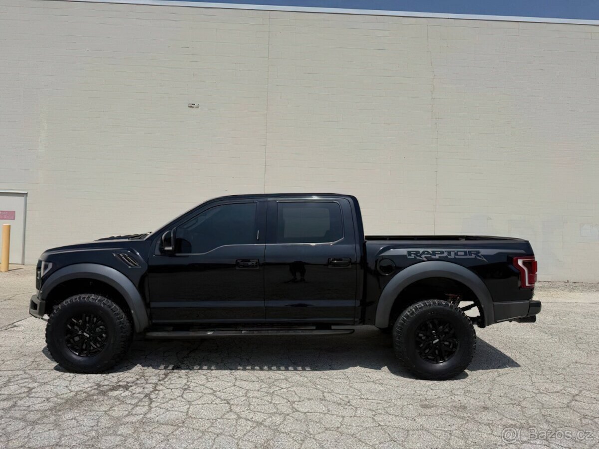 2019 Ford F-150 Raptor 3.5L All-wheel drive
