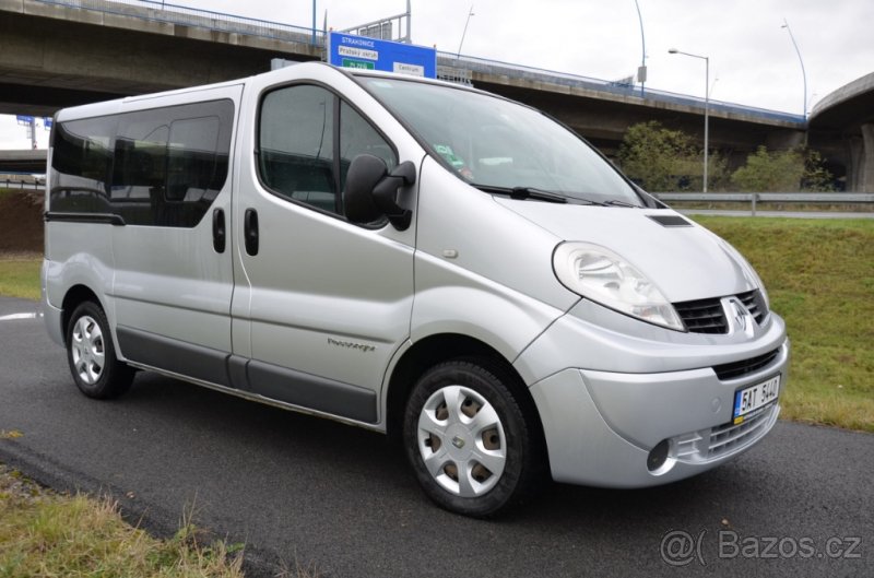 Renault Trafic 2.0dCi 9 míst - Pronájem, půjčovna - 3