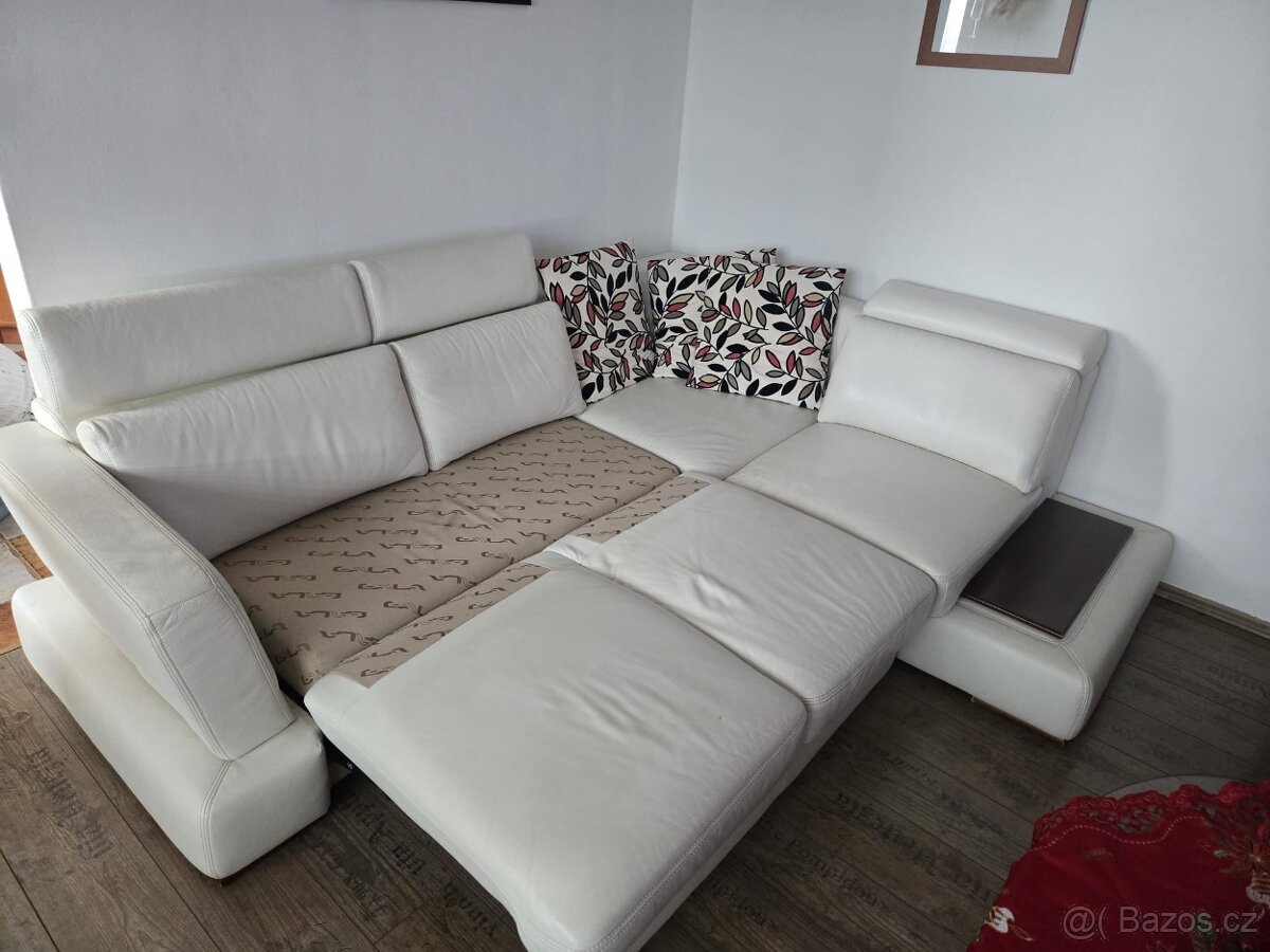 Bílá kožená sedačka - 3