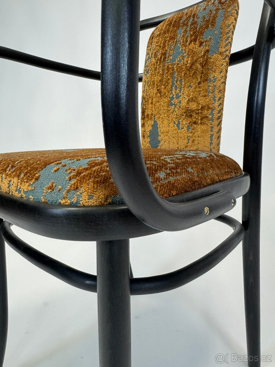 Luxusní křesílka TON, J. Hoffmann - renovace - 2ks - 3