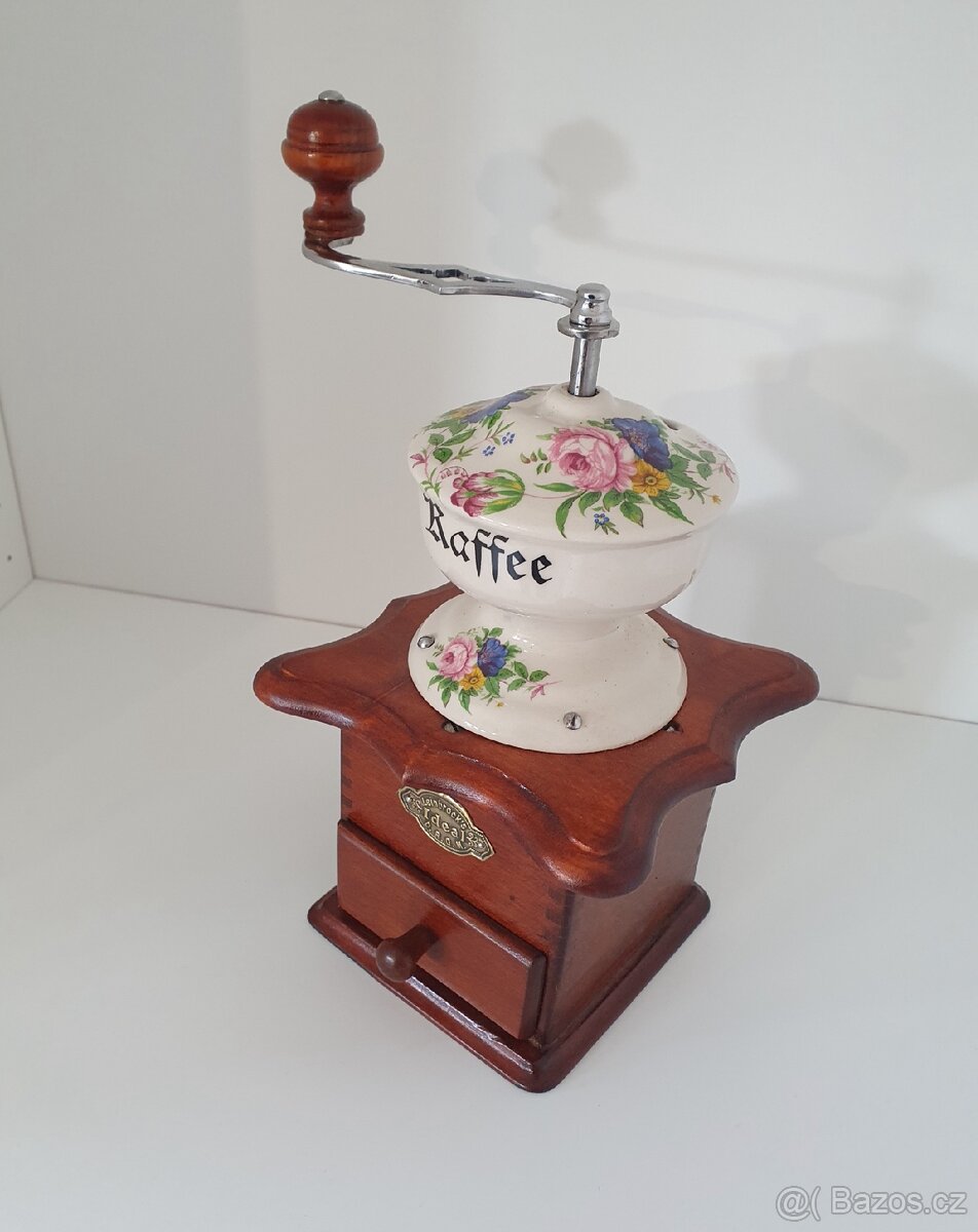 Mlýnek na kávu - 3