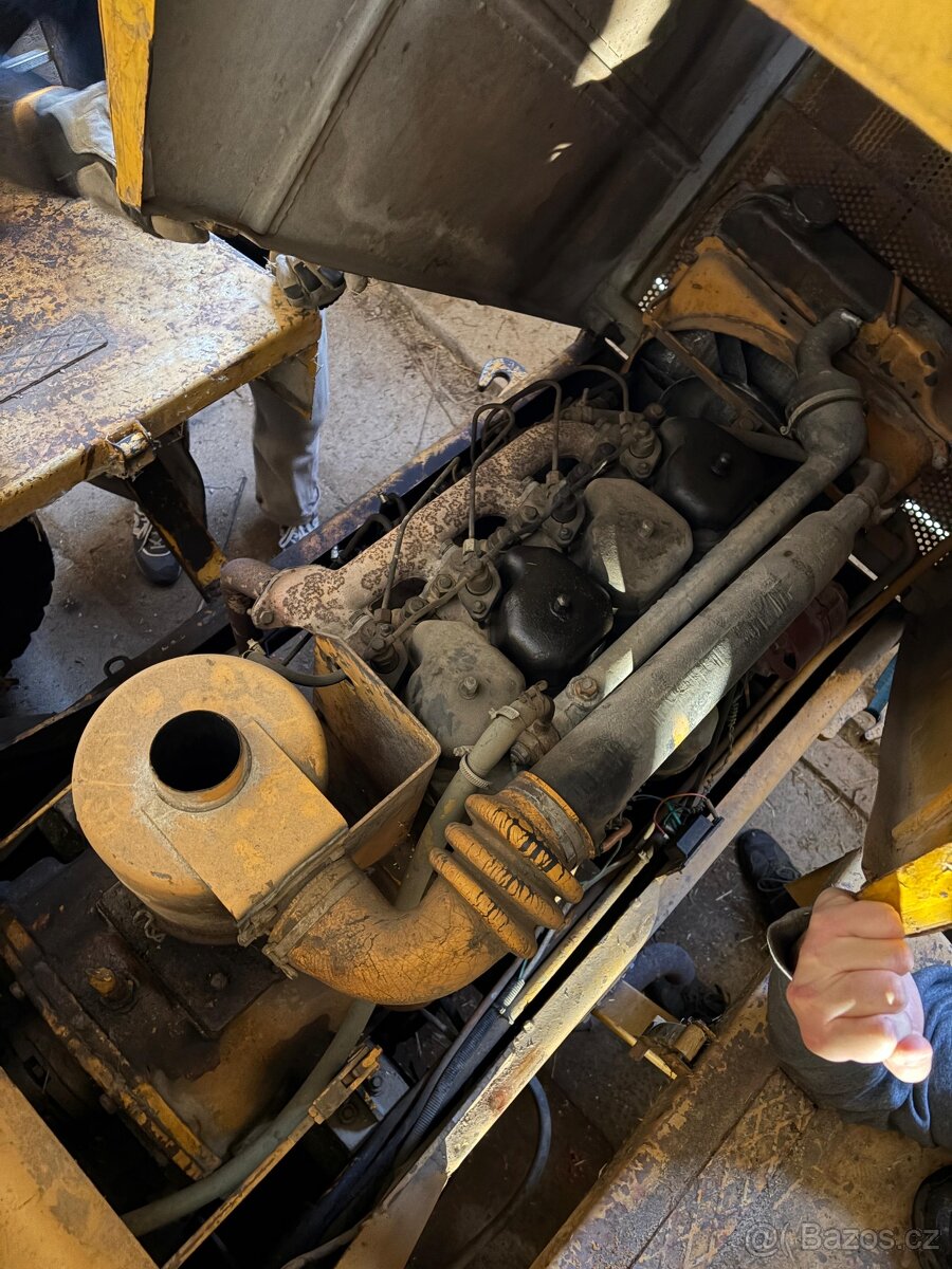 Čelní nakladač Hon un 53 - 3