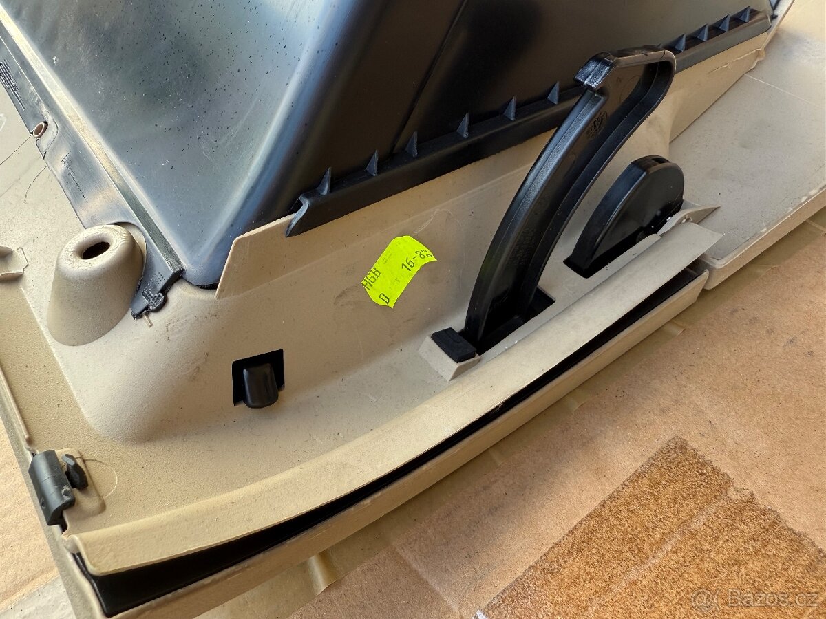 VW Golf IV - Přihrádka spolujezdce 1J1857101A - 3