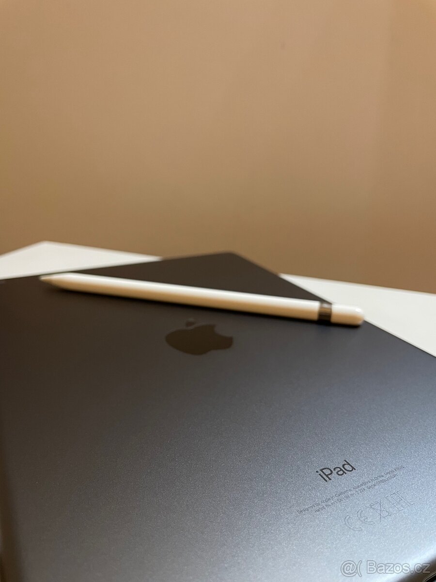 Apple iPad 9.generace 64GB, Vesmírně šedý - 3