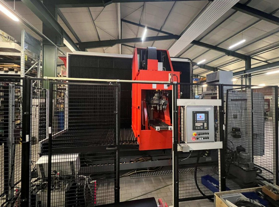 Obráběcí centra - vertikální Matec 30 L - 3