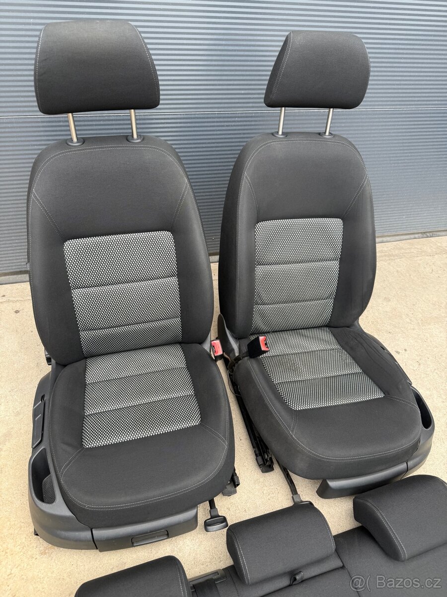 Sedačky Škoda Octavia 2 - 3