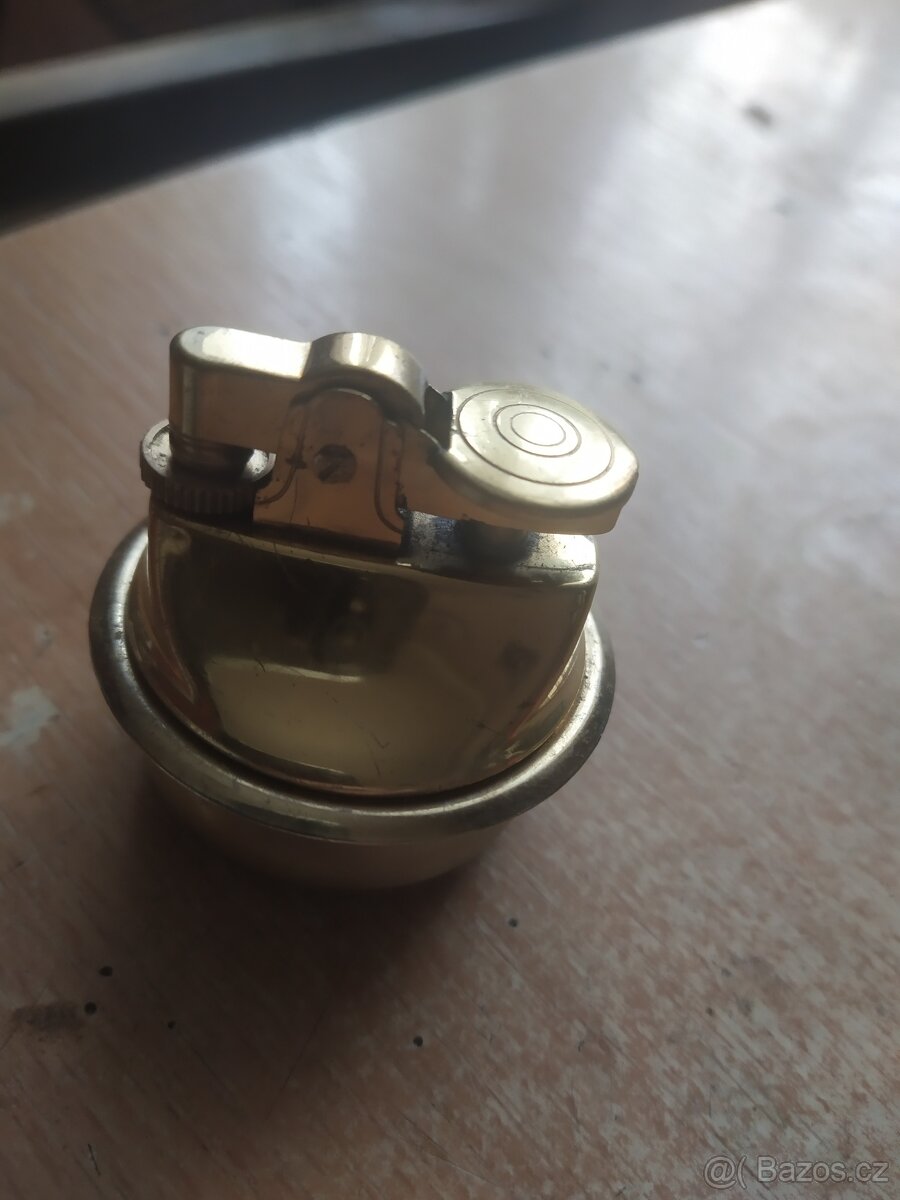 Starý zapaalovac - 3