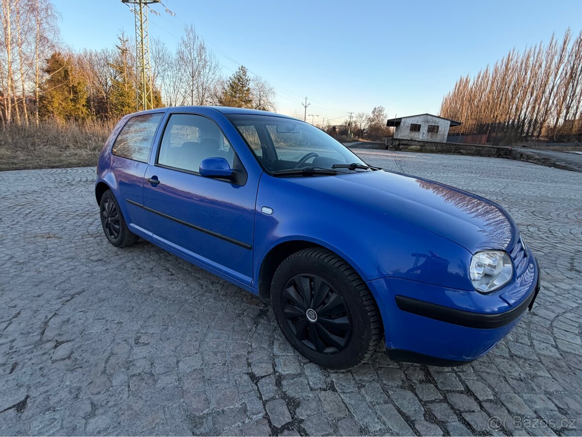 Volkswagen Golf 4, 1.6 benzín, automat - 3
