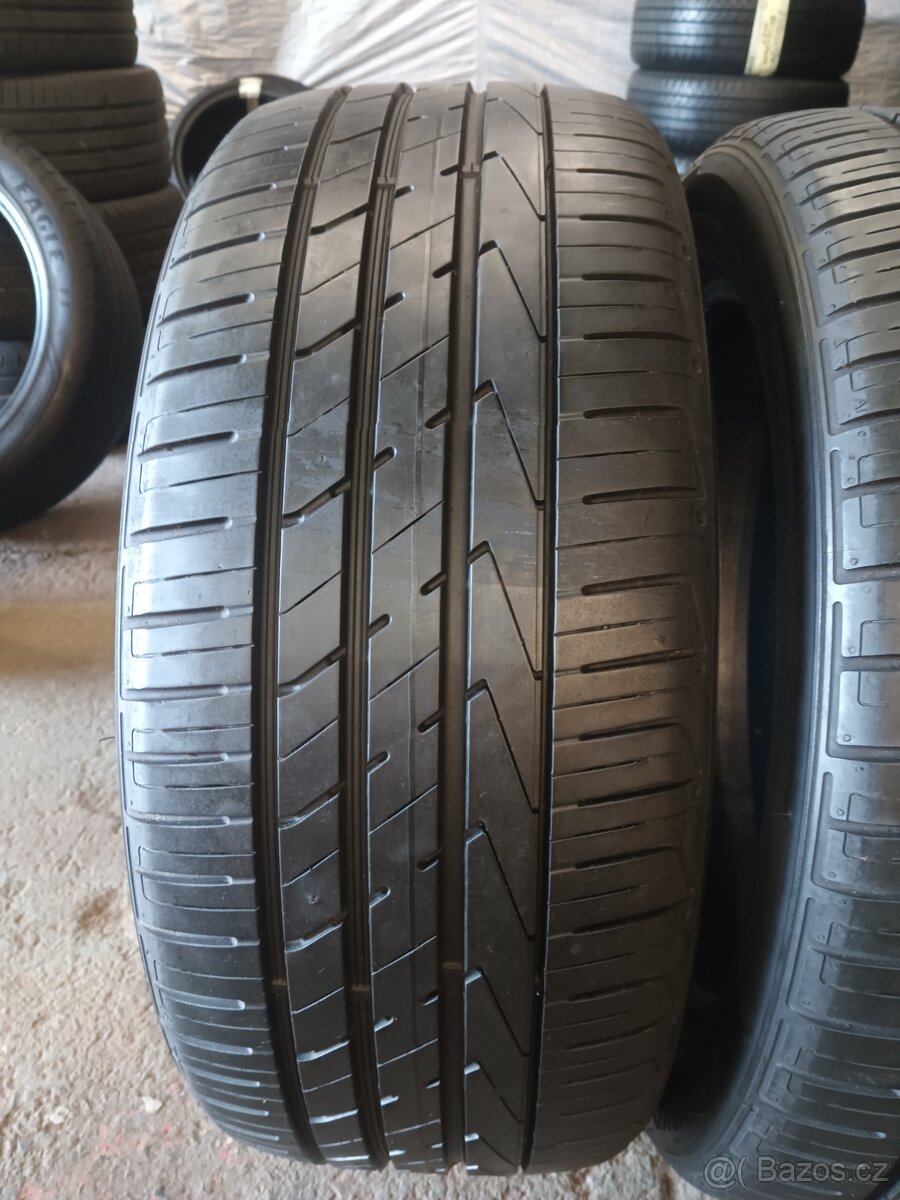 2xletní pneu 235/50/19.Hankook. - 3