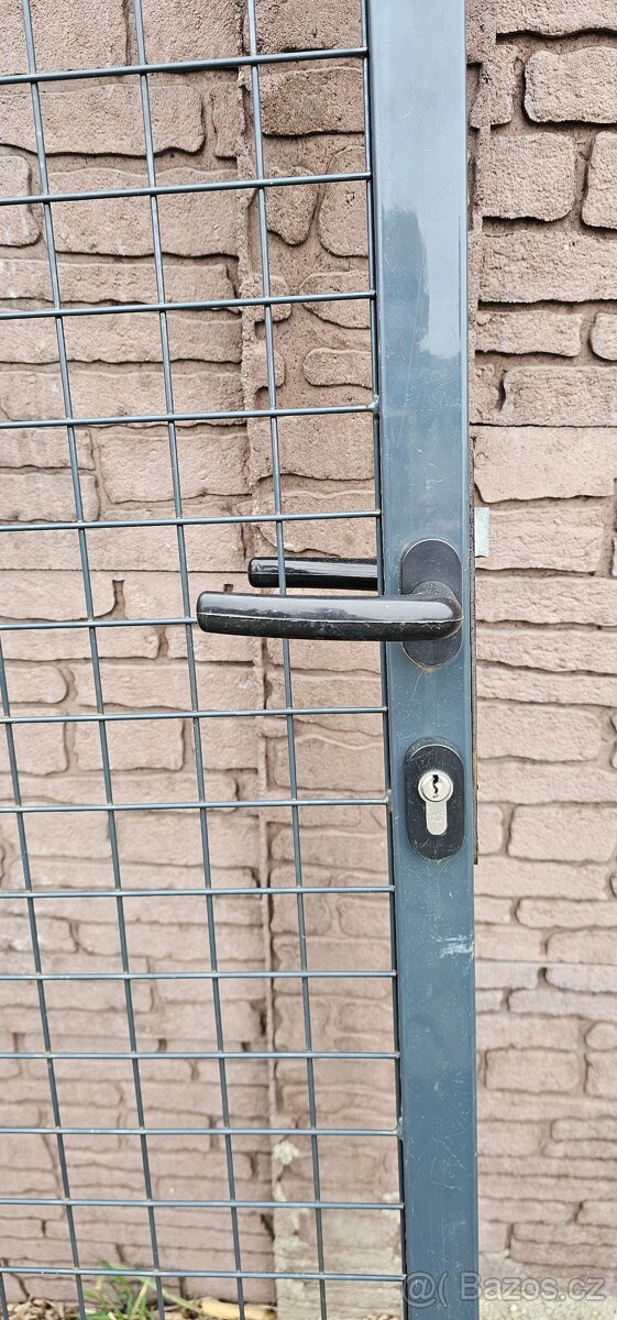 Dvoukřídlá vrata - 3