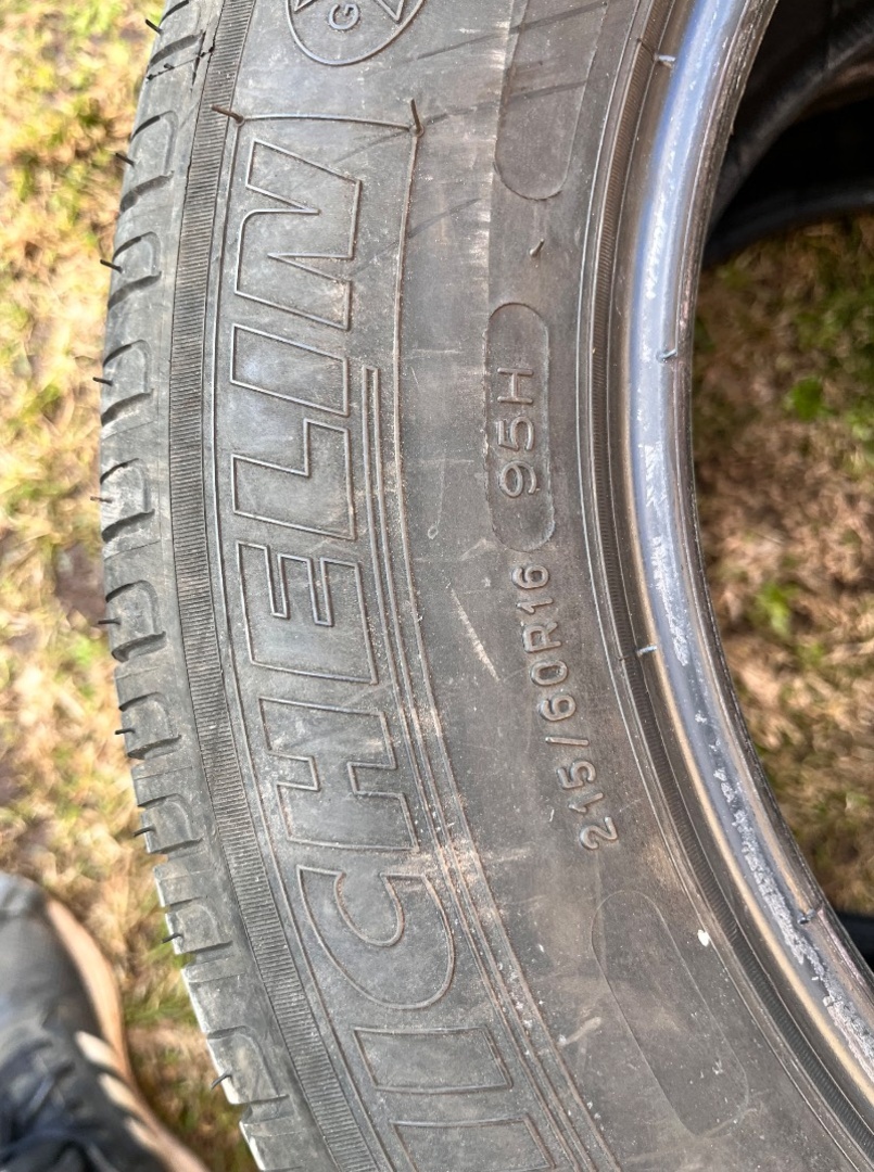 2ks. 215/60 R16 95H Michelin - 3