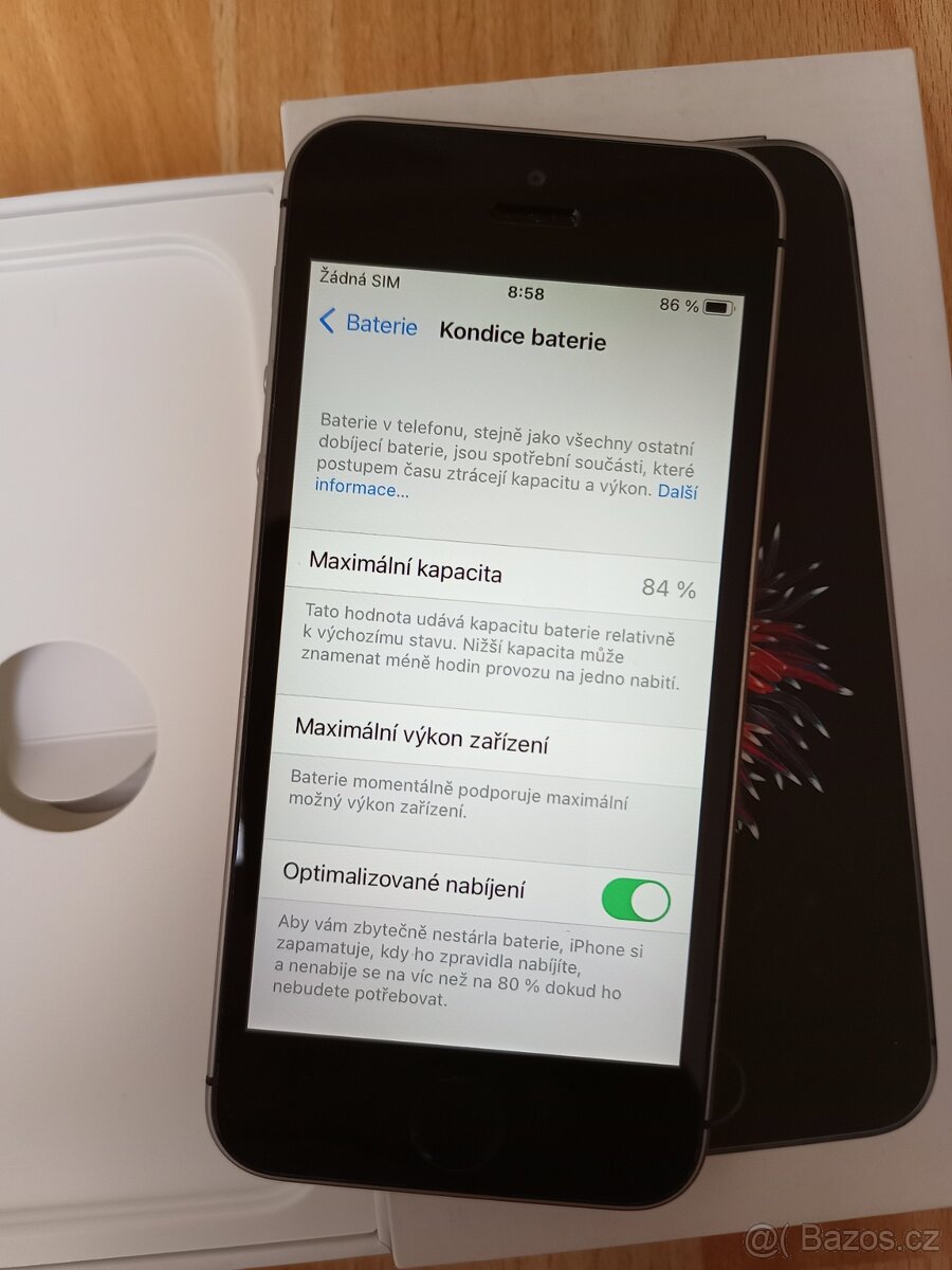 Apple iPhone 5 SE 32GB - 3