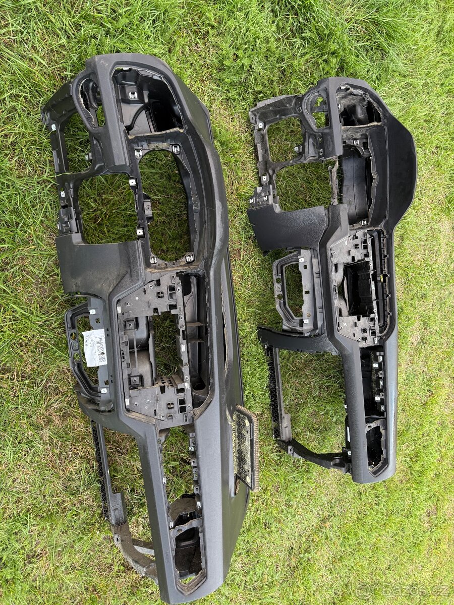 VW TOURAN DÍLY 5T - 3