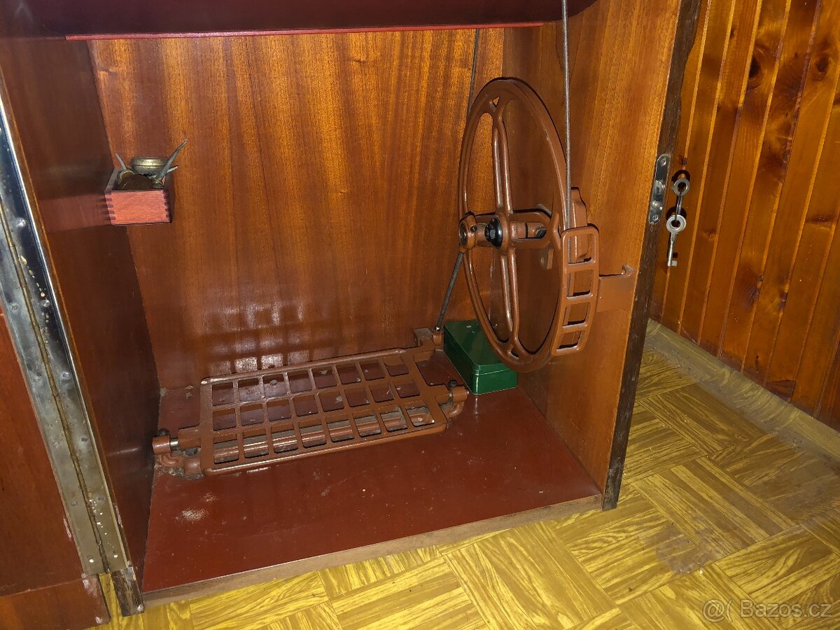Šicí stroj - 3