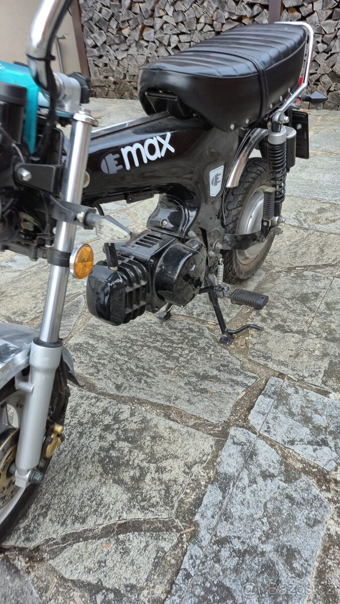 Motorka do karavanu - Skyteam E-Max - 3