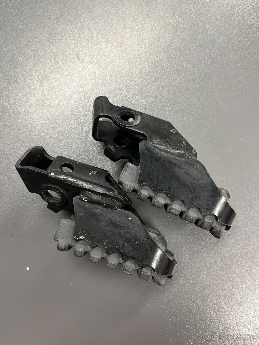 Originální stupačky Honda XL750 2023 - 3