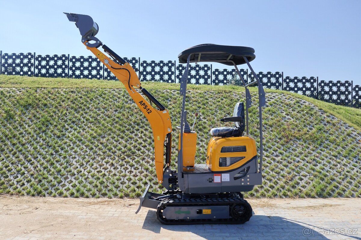 minirypadlo, minibagr, bagr motor yanmar - 3