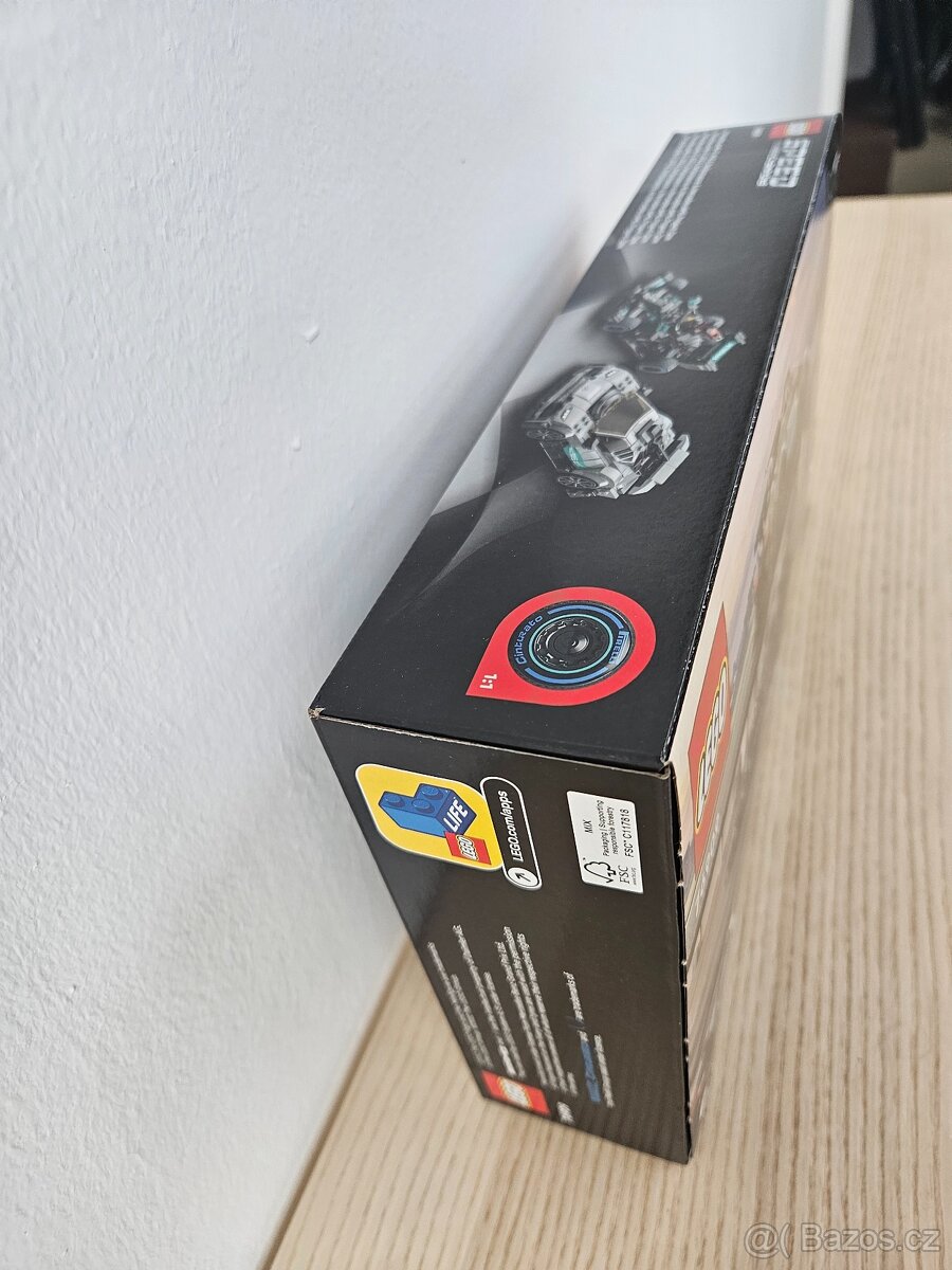 LEGO Speed Champions 76909 Mercedes-AMG F1 a Mercedes-AMG - 3