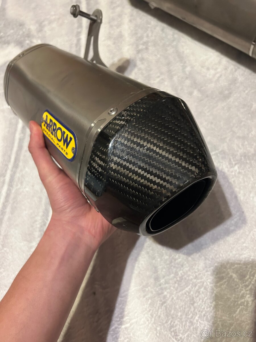 Arrow výfuky z Triumph 1050 triple speed - 3