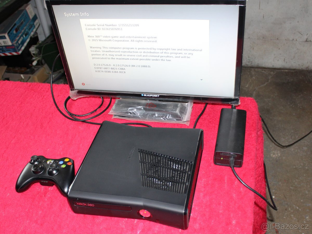 Microsoft Xbox 360 Slim Matte Black 250GB - 3