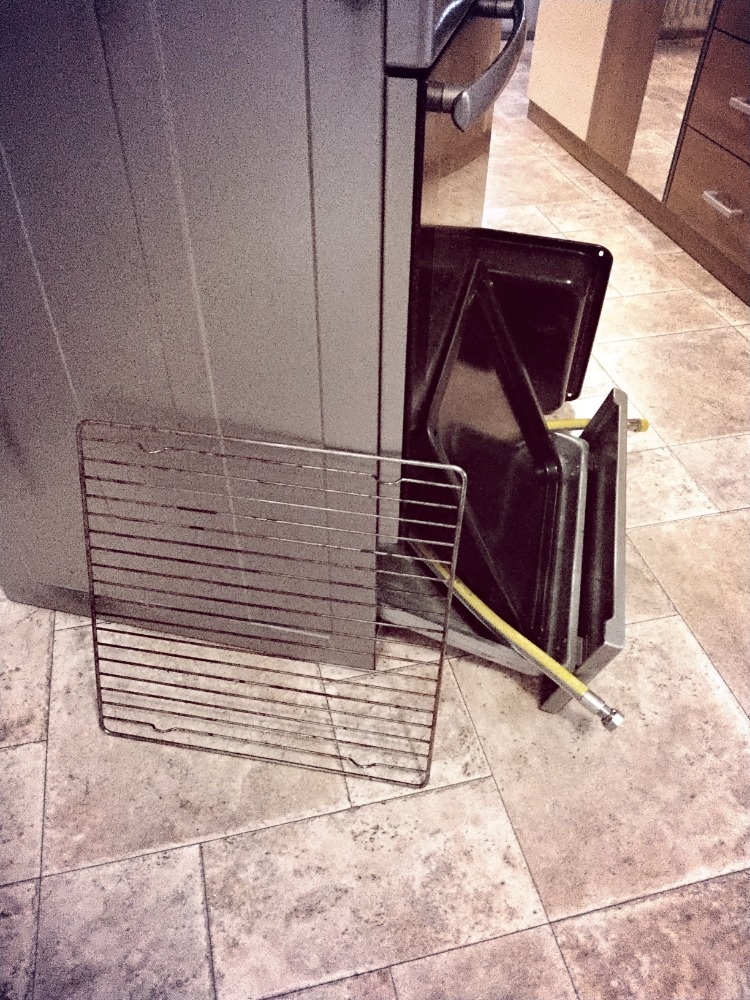 PRODÁM KUCHYŇSKÝ SPORÁK - 3