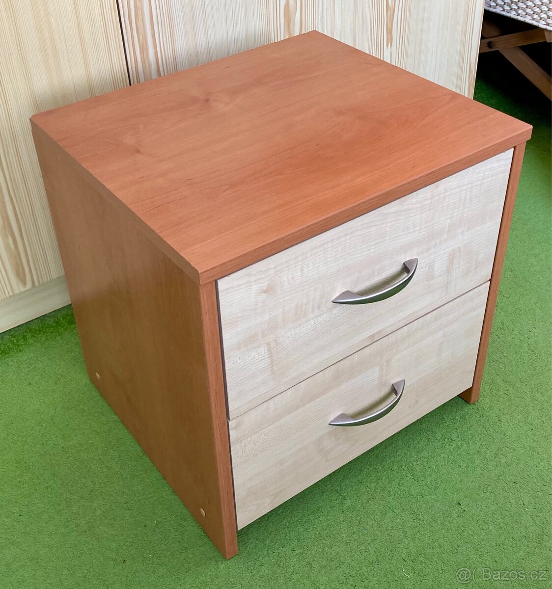 Noční stolek - 3