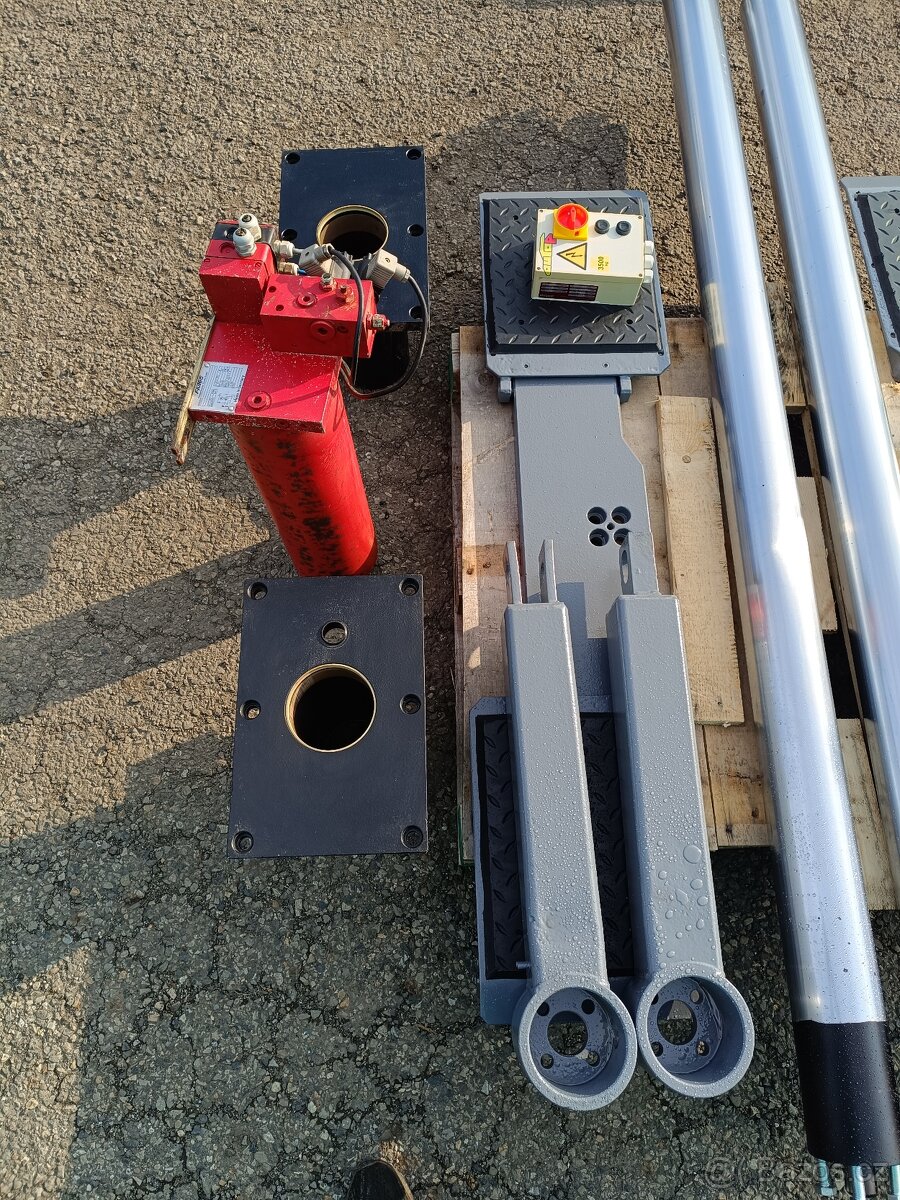 Dvousloupový hydraulicy pistovy zvedaka maha nussbaum - 3