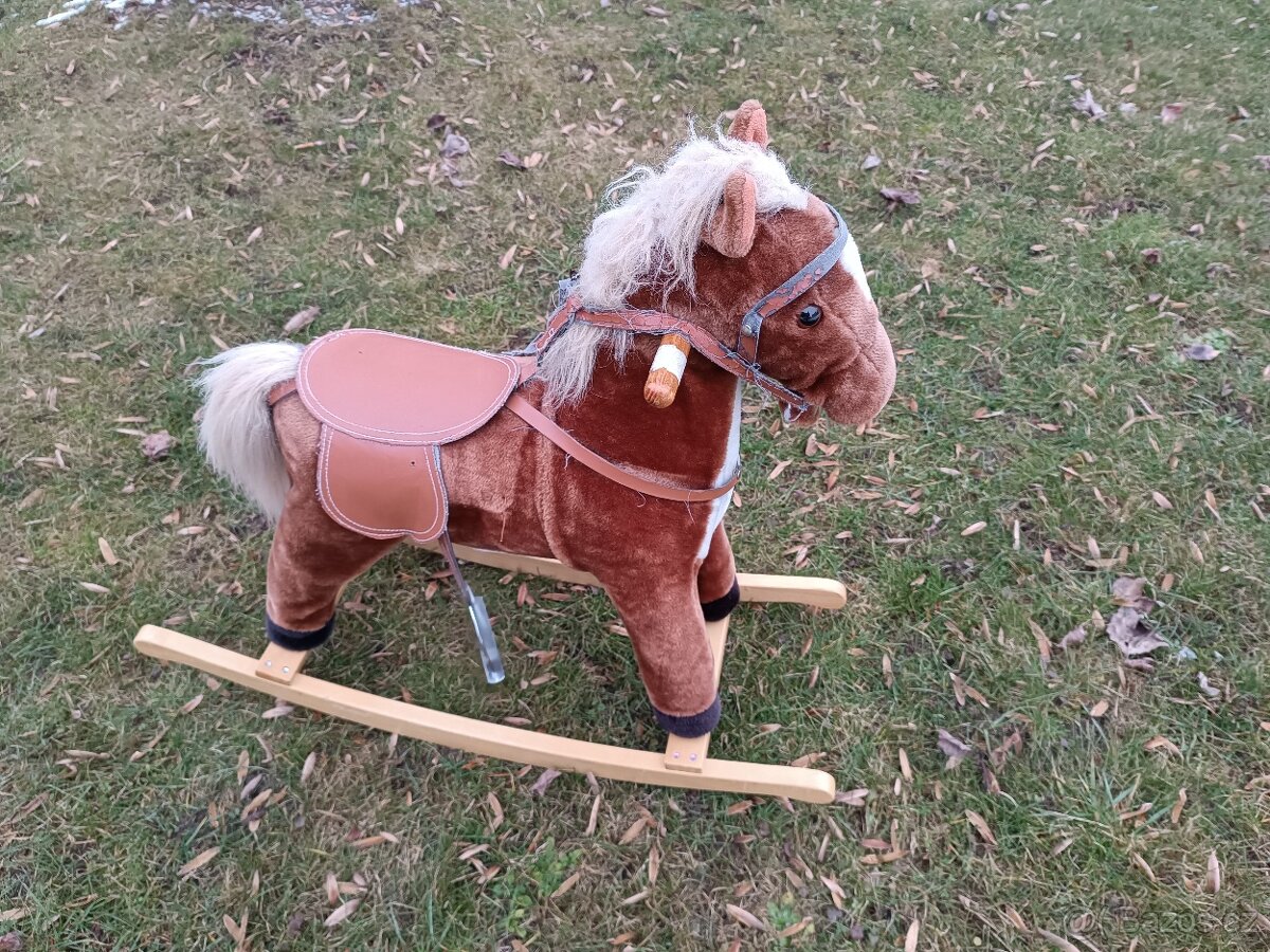 Houpací koník - 3