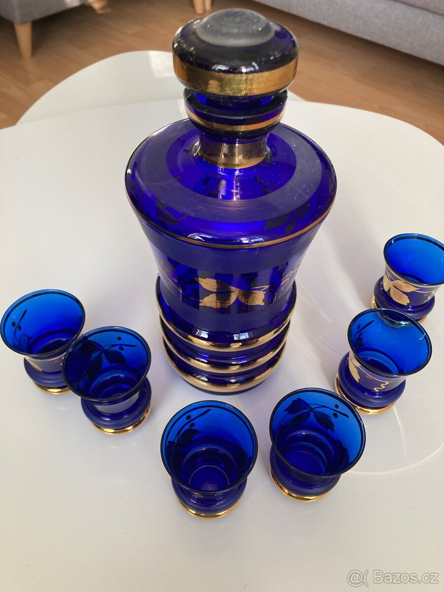 Karafa z modrého skla - 3