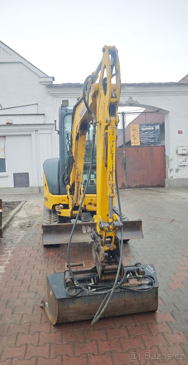 Pásový minibagr Komatsu PC27MR-2 - 3