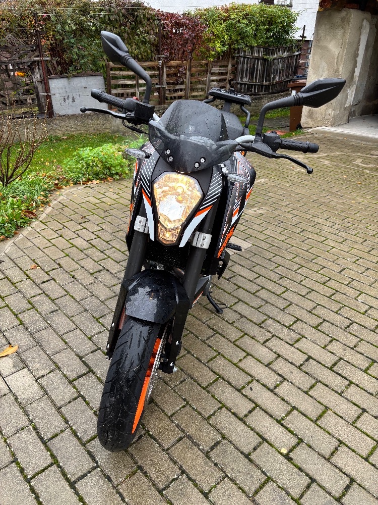 KTM Duke 390, r.v. 2014 - 3