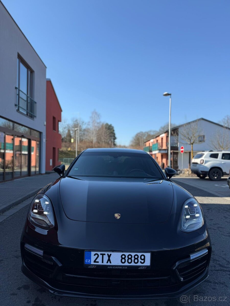 PORSCHE PANAMERA GTS - 3