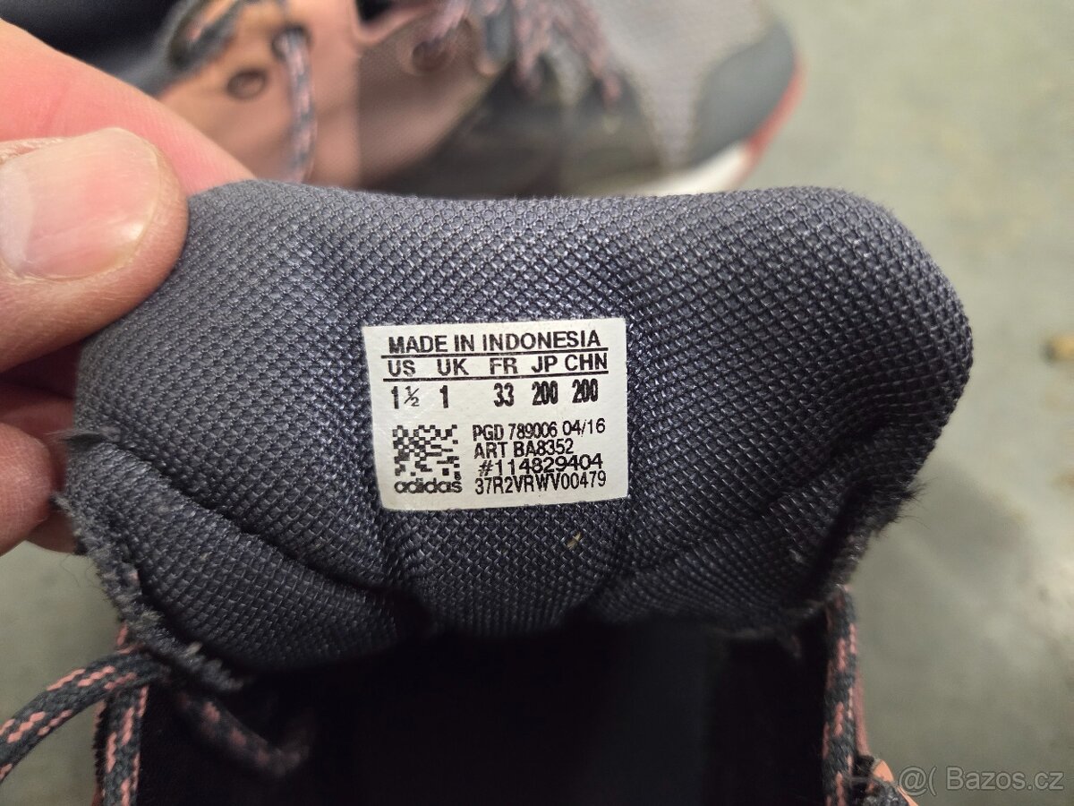 Dětské dívčí boty Adidas kanadia 33 - 3