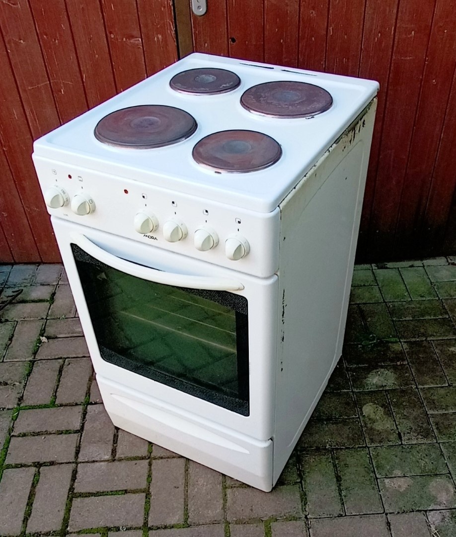 Elektrický sporák Mora typ 3430.1000 litinové plotny - 3